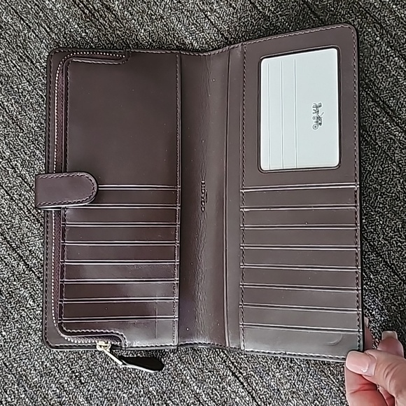 NWOT Coach Wallet - Picture 4 of 12